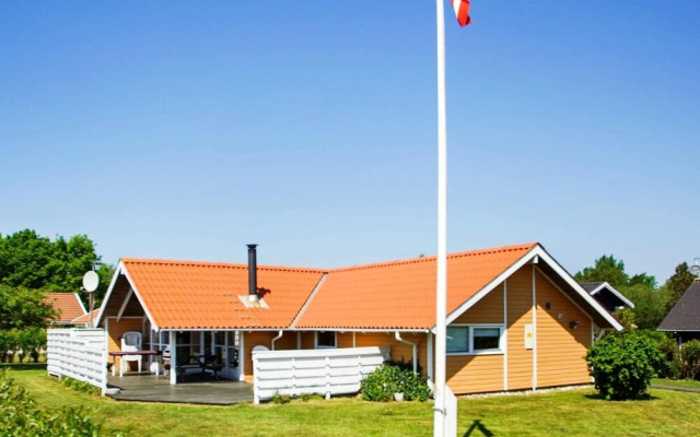 8 Person Holiday Home in Hemmet