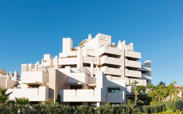 Luxury Beach Front Penthouse with own pool.BP9