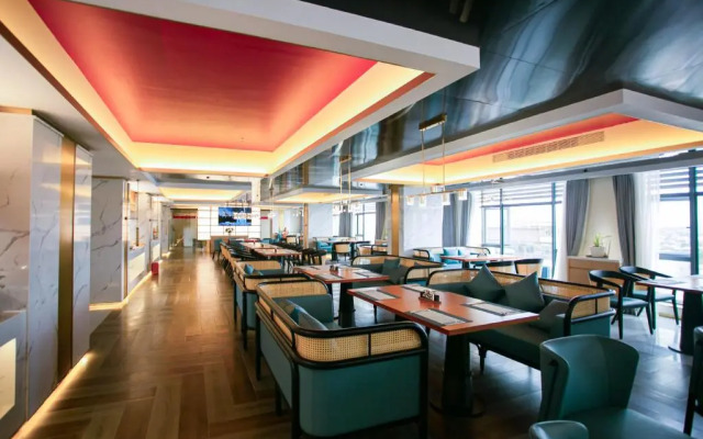 Ramada By Wyndham Vientiane Central