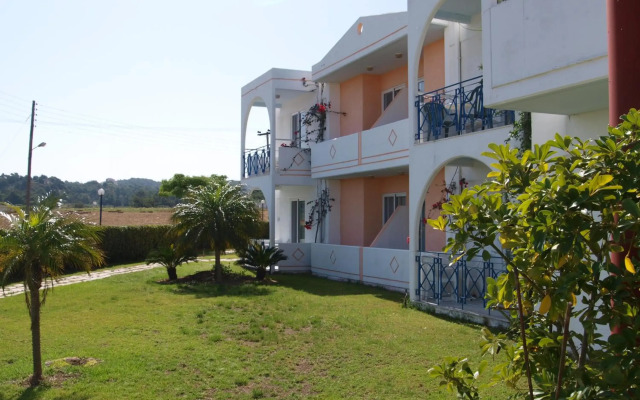 Summer Dream Hotel