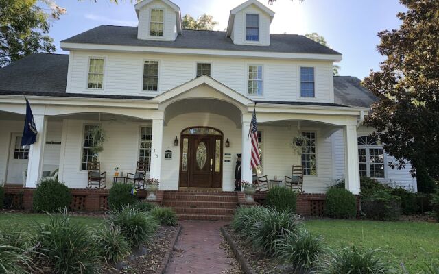 The Inn on Bath Creek