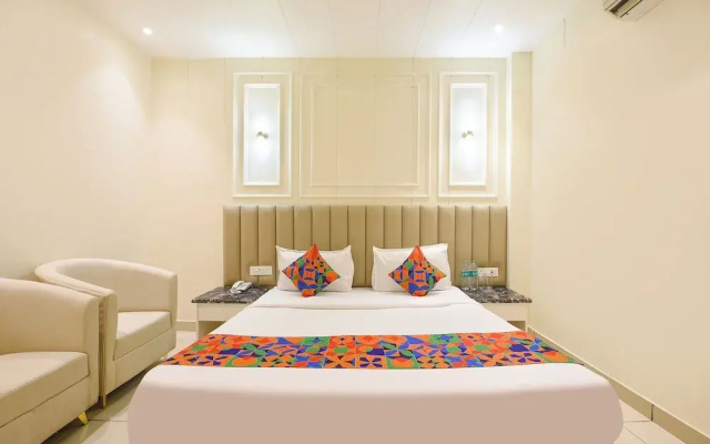 FabHotel Dev Palace I
