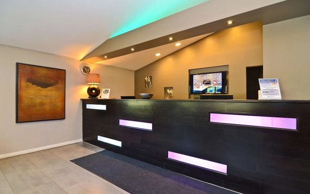 Lexington Inn & Suites NW Chicago Elgin