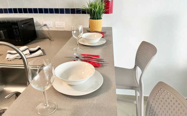 Stunning Marina Views Pool Kayak Island Tours