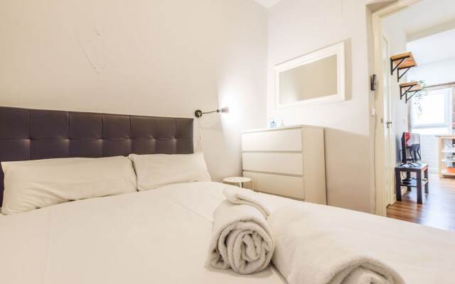 Room to Rent Plaza de Chueca Apartment