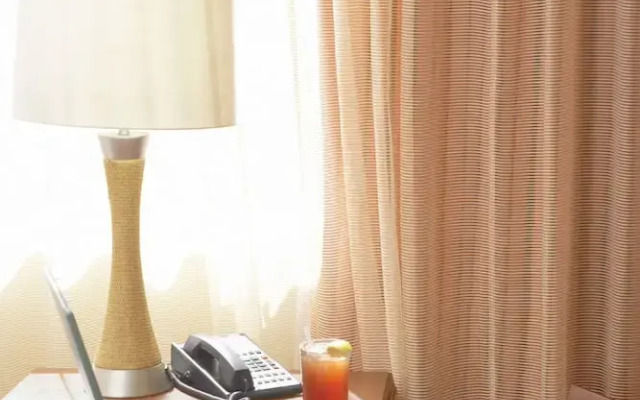 Country Inn & Suites by Radisson, Clinton, IA
