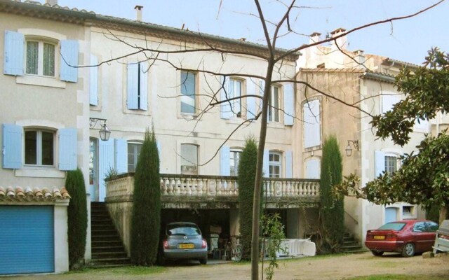 Apartment With one Bedroom in Saint-rémy-de-provence, With Pool Access