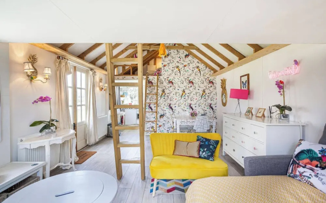 Tiny House in Wonderland