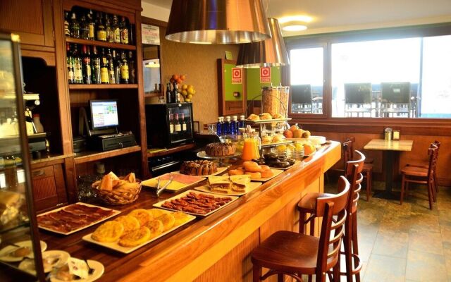 Hotel La Colina