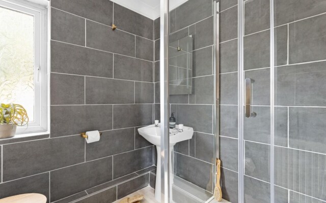 Bramblewood - Cosy Chic hot tub Close to Beach