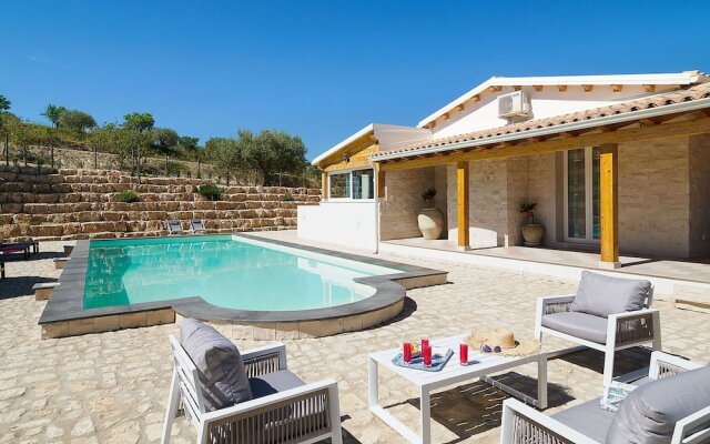 Spacious Holiday Home in Noto With Private Pool