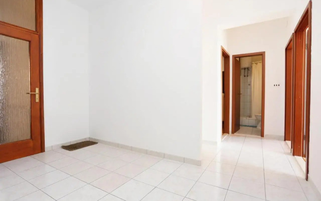 Apartments with a parking space Lokva Rogoznica, Omis - 10358