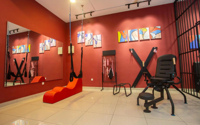 【Manhanttan Mount Austin】The Bubble Room - 6 pax