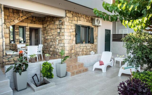 Gifel Apartments and Luxurious Suites