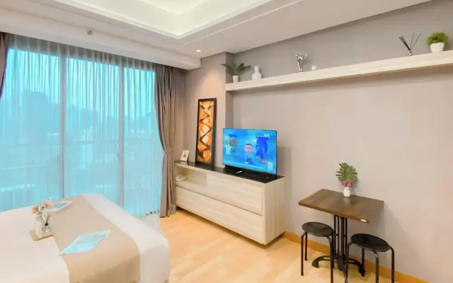 Spacious Studio Apartment at Capitol Suites