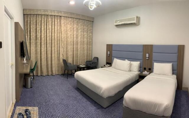 Silver Sand Hotel