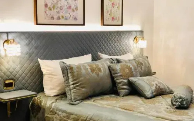 Golden Gapa Central Family Apartment 30