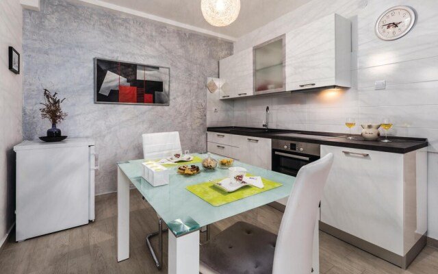 Nice Home in Umag With Wifi and 1 Bedrooms