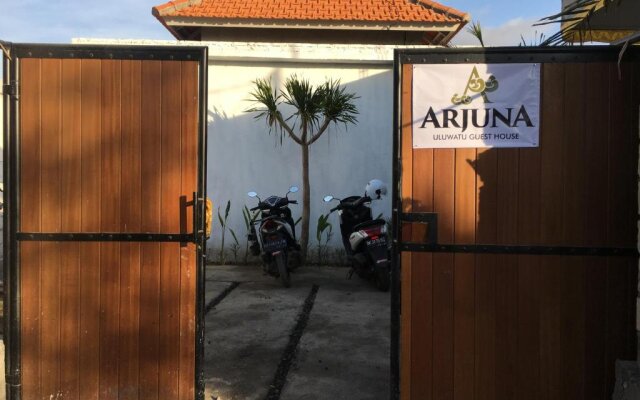 Arjuna Uluwatu Guest House