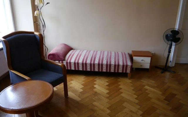 Main Market Square Apartments