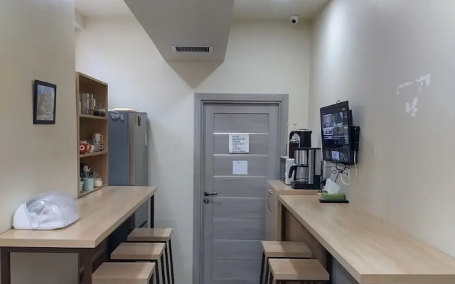 Metro Hostel