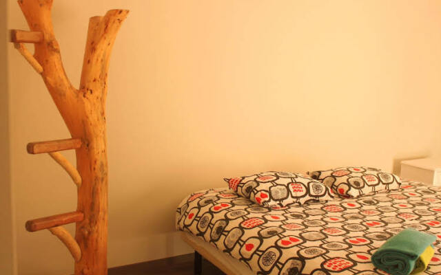 Almagreira Surf Hostel