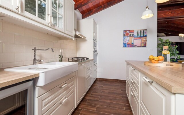 Amazing Home in Nerezine With Wifi and 3 Bedrooms