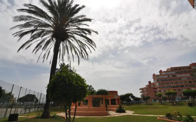 RNET - IR 4-26 Studios Roses Costa Brava