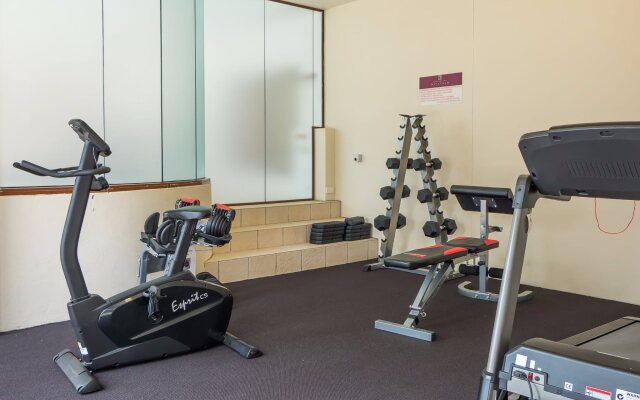 Broadbeach Savannah Hotel & Resort