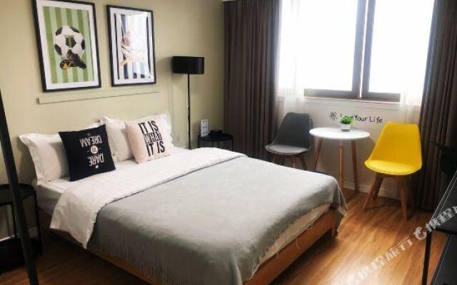 Huasheng Business Hotel