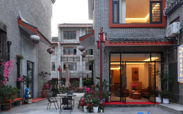 Huangyao Yueshe Lanting Courtyard (Huangyao Ancient Town)