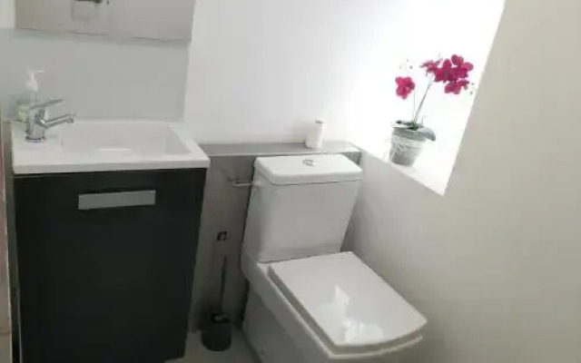Rin Rooms