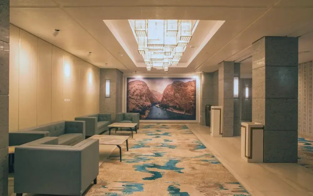 Boulevard hotel