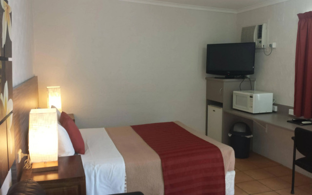Mid City Motor Inn