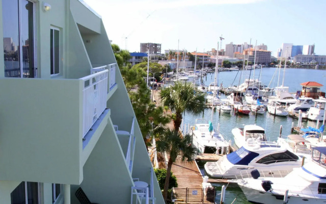 Chart House Suites and Marina