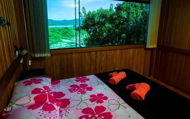 Sunset Strip Eco Hostel
