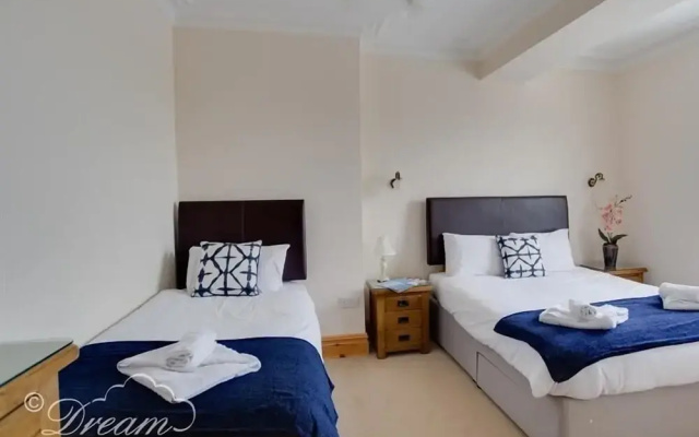 Beach View Apartment 3