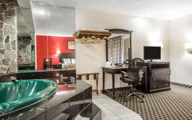 Econo Lodge West Haven