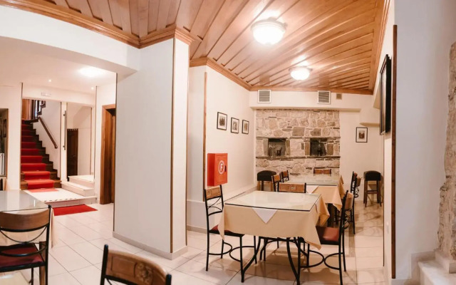 Kentrikon Hotel