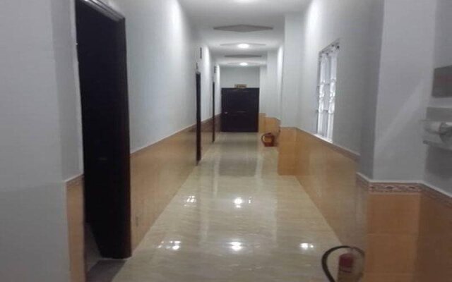 Hang Hoa Hotel