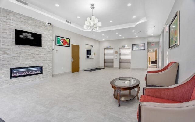 Brooklyn Broadway Hotel