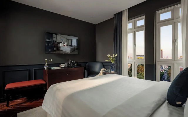 Kin Hotel Dong Du