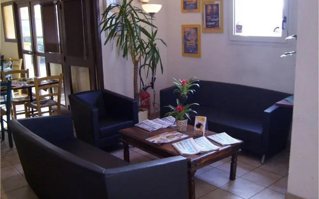 Hôtel & Résidence Sarcelles