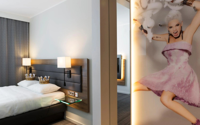 Moxy Vienna Airport - Image 7