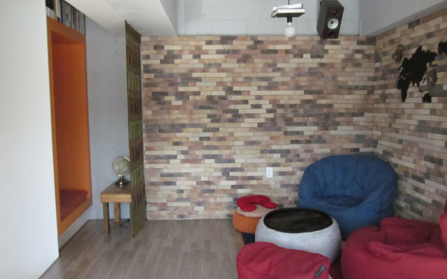 Andong Poong-gyung HOSTEL n LIBRARY