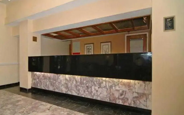 Quality Suites Convention Center