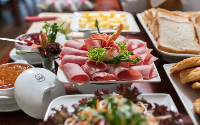 Damsels Hanoi Boutique Hotel