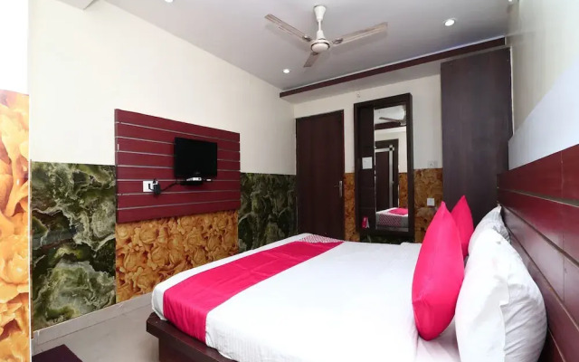 OYO 15794 Jatin Hotel