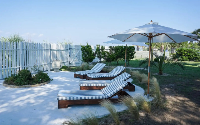Seafront Villa Glaros