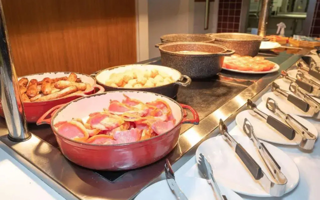 Novotel London Heathrow Airport M4 Jct. 4